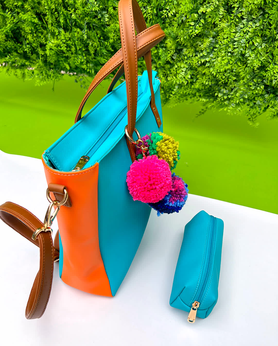 Bolsos grandes para mujer, prácticos y elegantes, perfectos para llevar todo lo necesario. Compra online ahora.