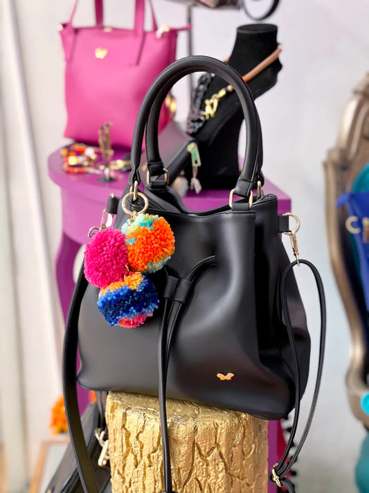 Bolsos para mujer elegantes y modernos, disponibles en diversas tendencias para este 2025.