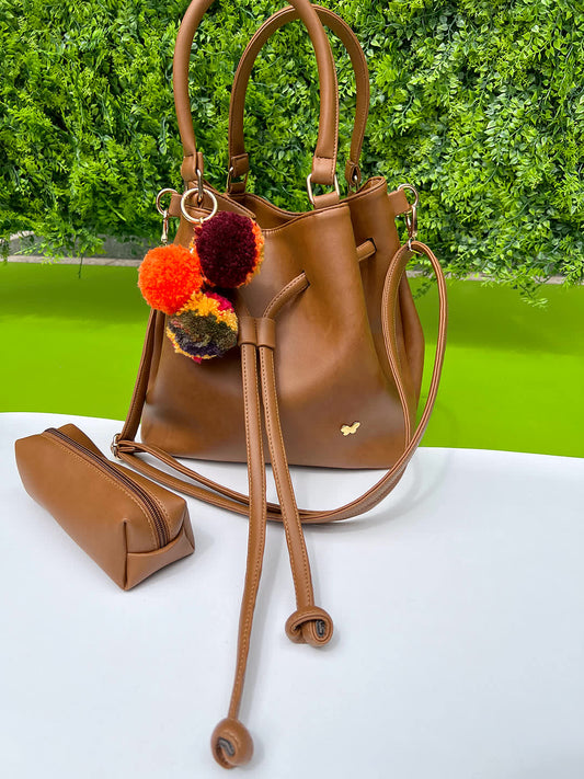 Bolsos para mujer elegantes y modernos, disponibles en diversas tendencias para este 2025.