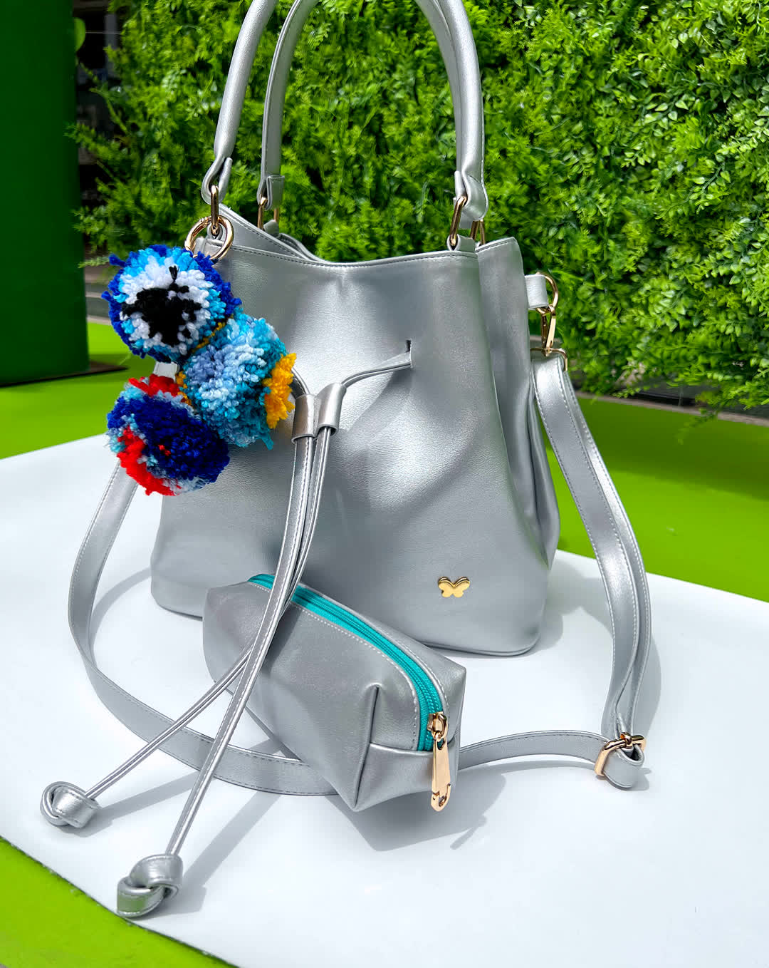 Bolsos para mujer elegantes y modernos, disponibles en diversas tendencias para este 2025.