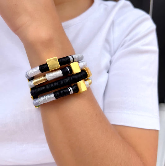 Brazalete Orion Blanco y Negro - Sara´s accesorios