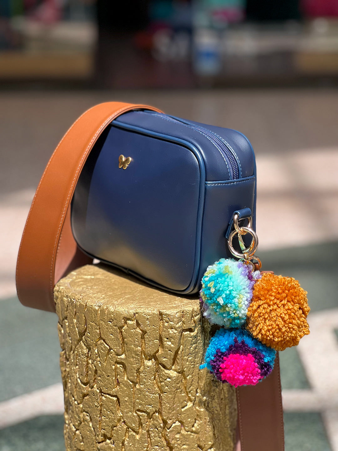 bolsos para mujer, bolsos de moda Colombia, bolsos artesanales, bolsos hechos a mano, bolsos colombianos