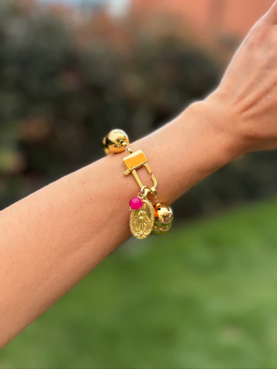 Pulsera Amara Dorada - Sara´s accesorios