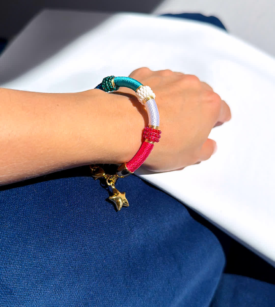 Pulsera Corina Azul Radiante - Sara´s accesorios