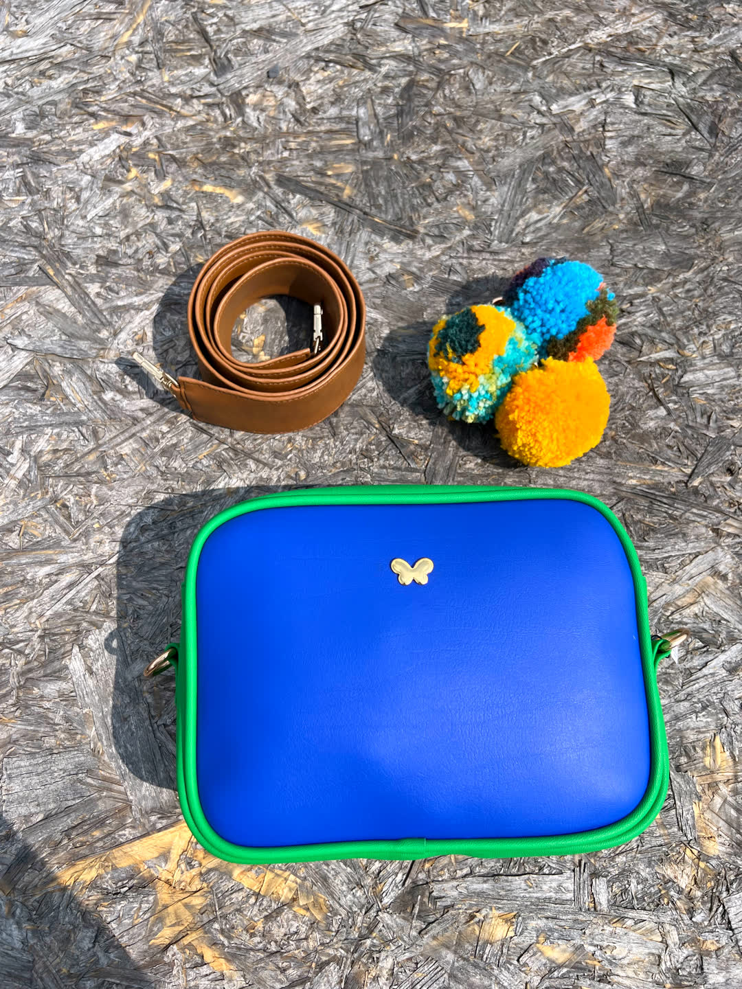 bolsos para mujer, bolsos de moda Colombia, bolsos artesanales, bolsos hechos a mano, bolsos colombianos
