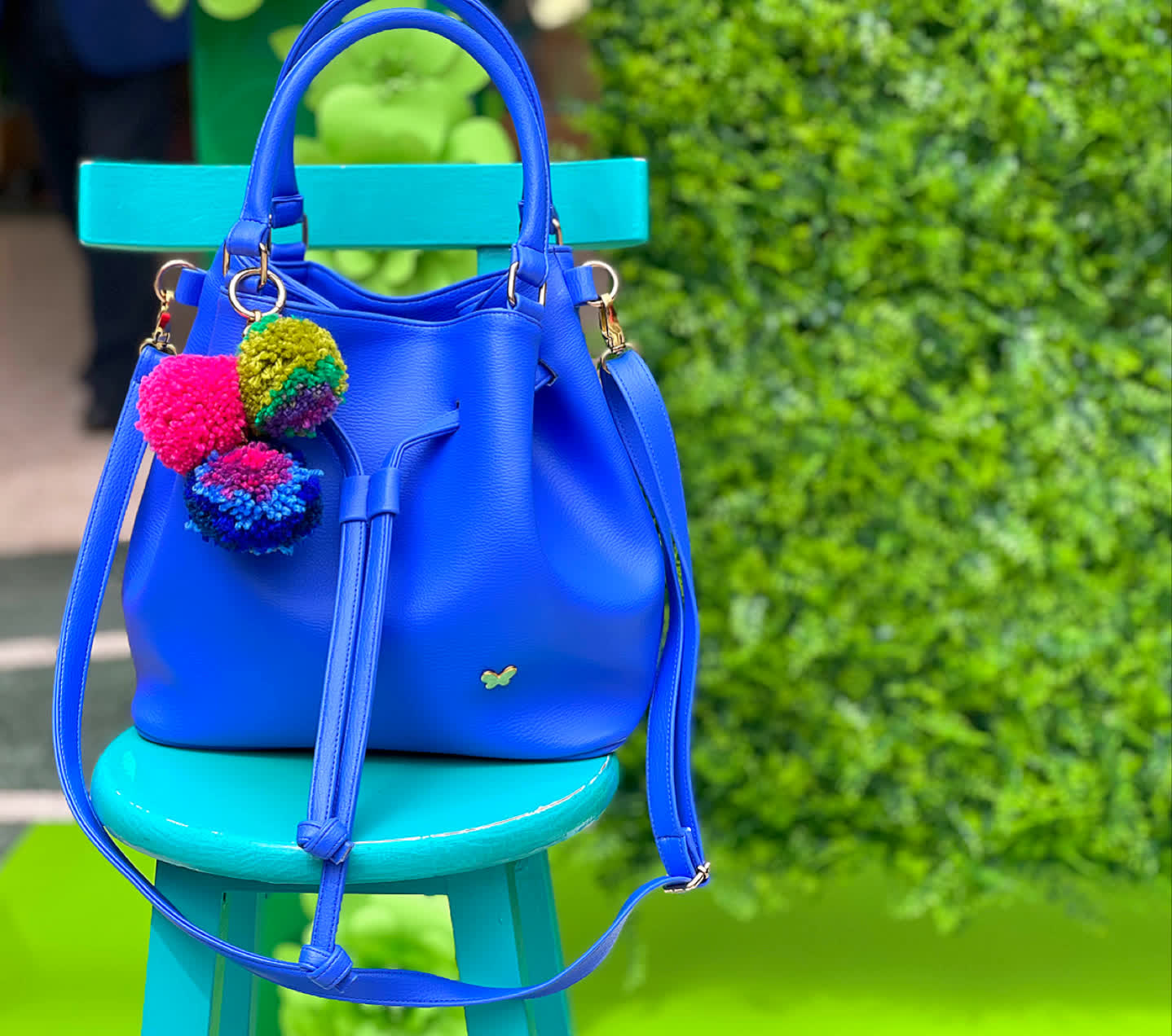 Bolsos para mujer elegantes y modernos, disponibles en diversas tendencias para este 2025.