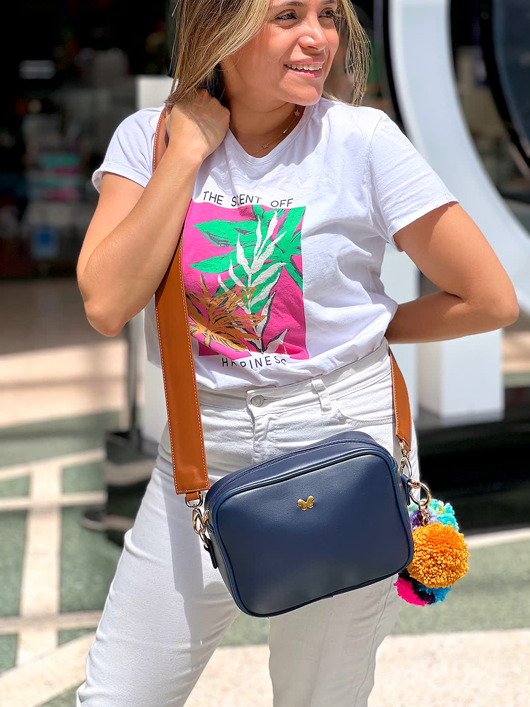 bolsos para mujer, bolsos de moda Colombia, bolsos artesanales, bolsos hechos a mano, bolsos colombianos