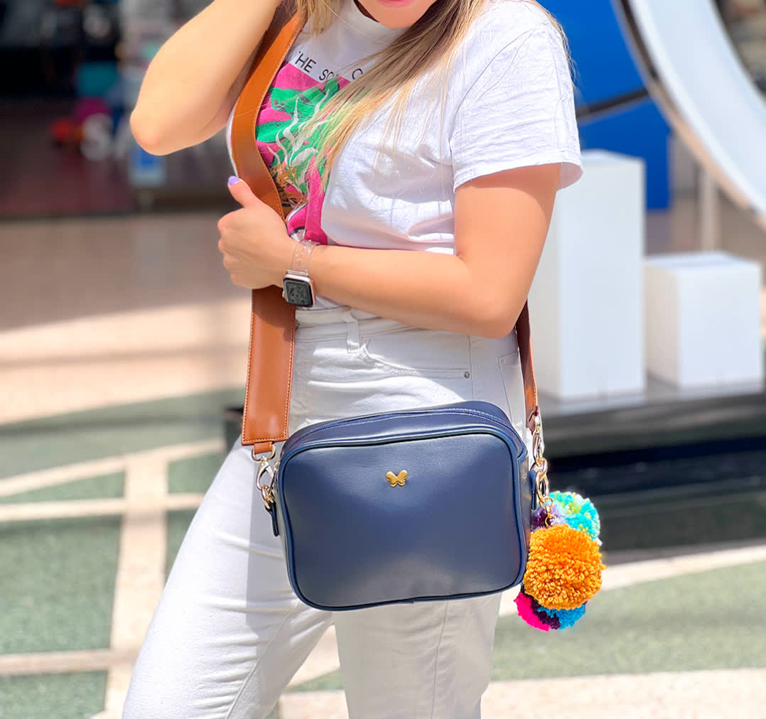 bolsos para mujer, bolsos de moda Colombia, bolsos artesanales, bolsos hechos a mano, bolsos colombianos