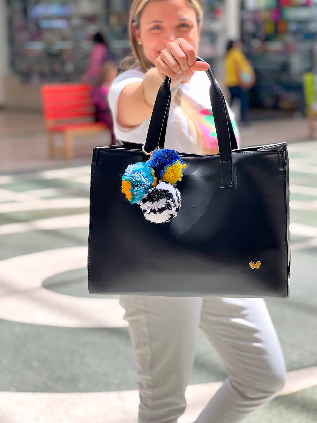 Bolsos grandes para mujer, prácticos y elegantes, perfectos para llevar todo lo necesario. Compra online ahora.