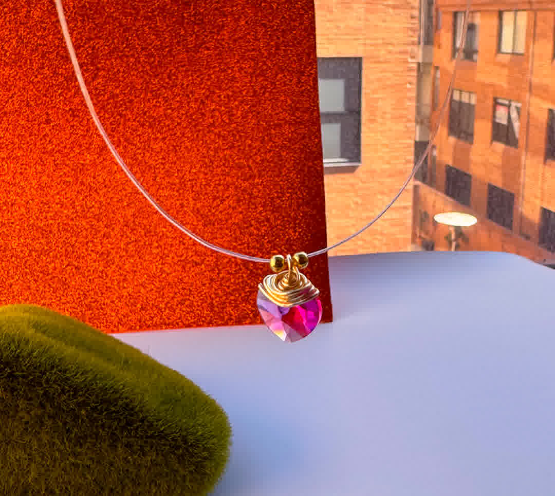 Collar Marroqui Invisibles Corazon Fucsia