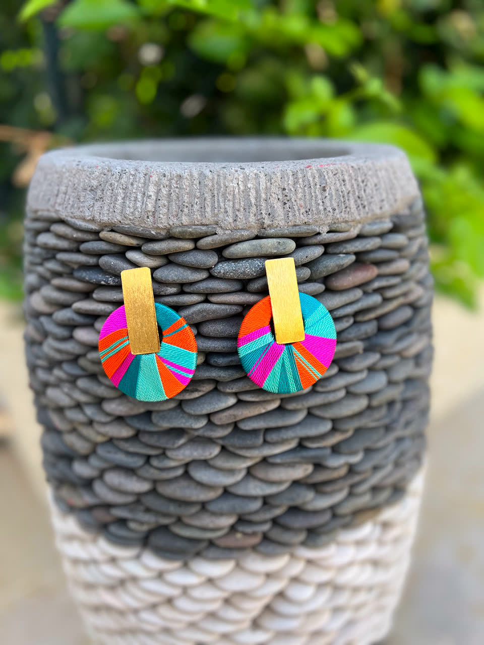 Aretes hecho a mano bañado en oro y tejido , Aretes Constelacion ...