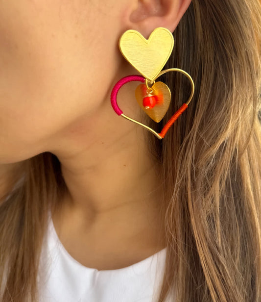 Aretes Origen Corazon del cafetal fucsia naranja - Sara´s accesorios