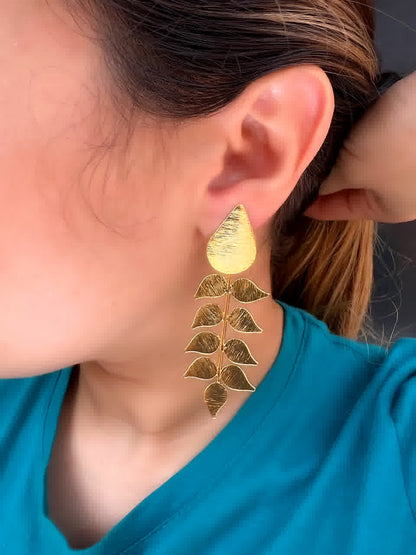 Aretes Dorado Heliconia Alargada