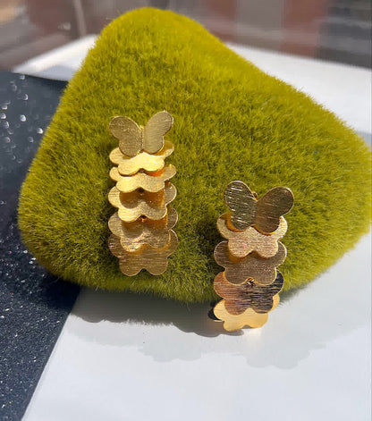 Aretes Dorado Cascada Mariposas