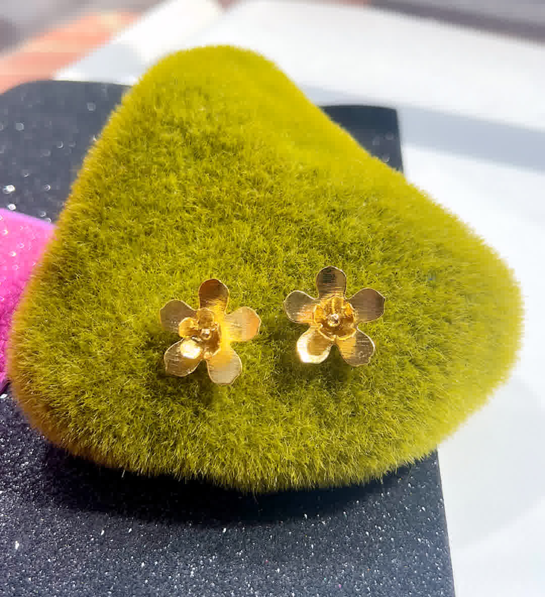 Aretes Dorado Doble Flor