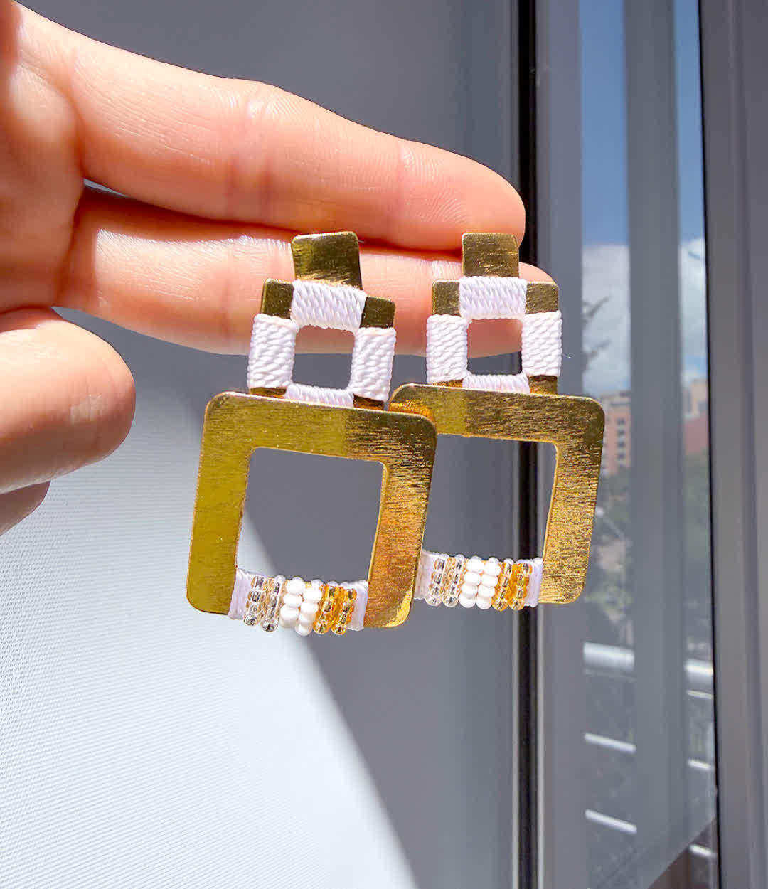 Aretes Cascada Cuadrado White