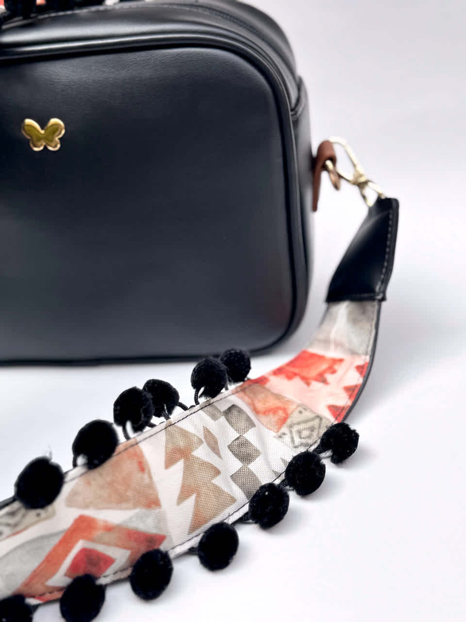 Asa Lona pompón Negra - Sara´s accesorios