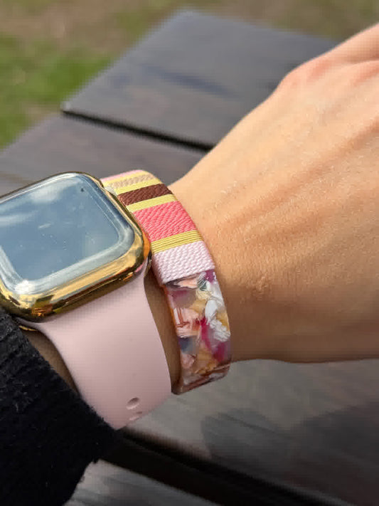 Brazalete Print Resina con tejido rosa cafe - Sara´s accesorios