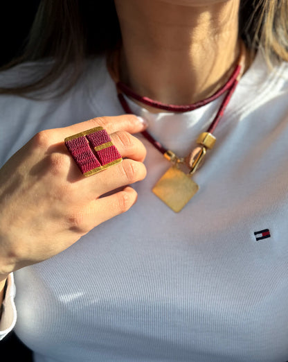 Choker Cuero Crudo Amber Vinotinto