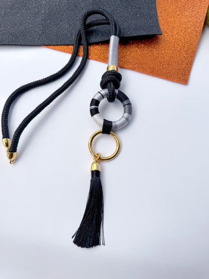 Collar Copoazu Blanco y Negro