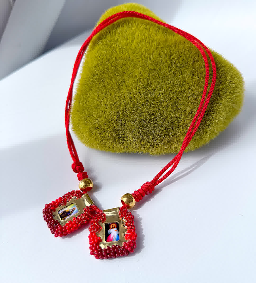 Collar Escapulario Rojo