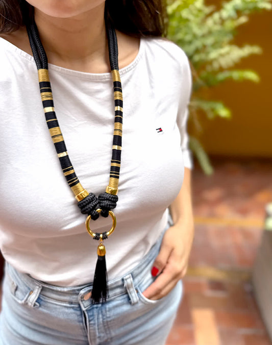 Collar Praga Hanna Golden