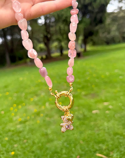 Collar Flor de Cerezo en cuarzo rosado