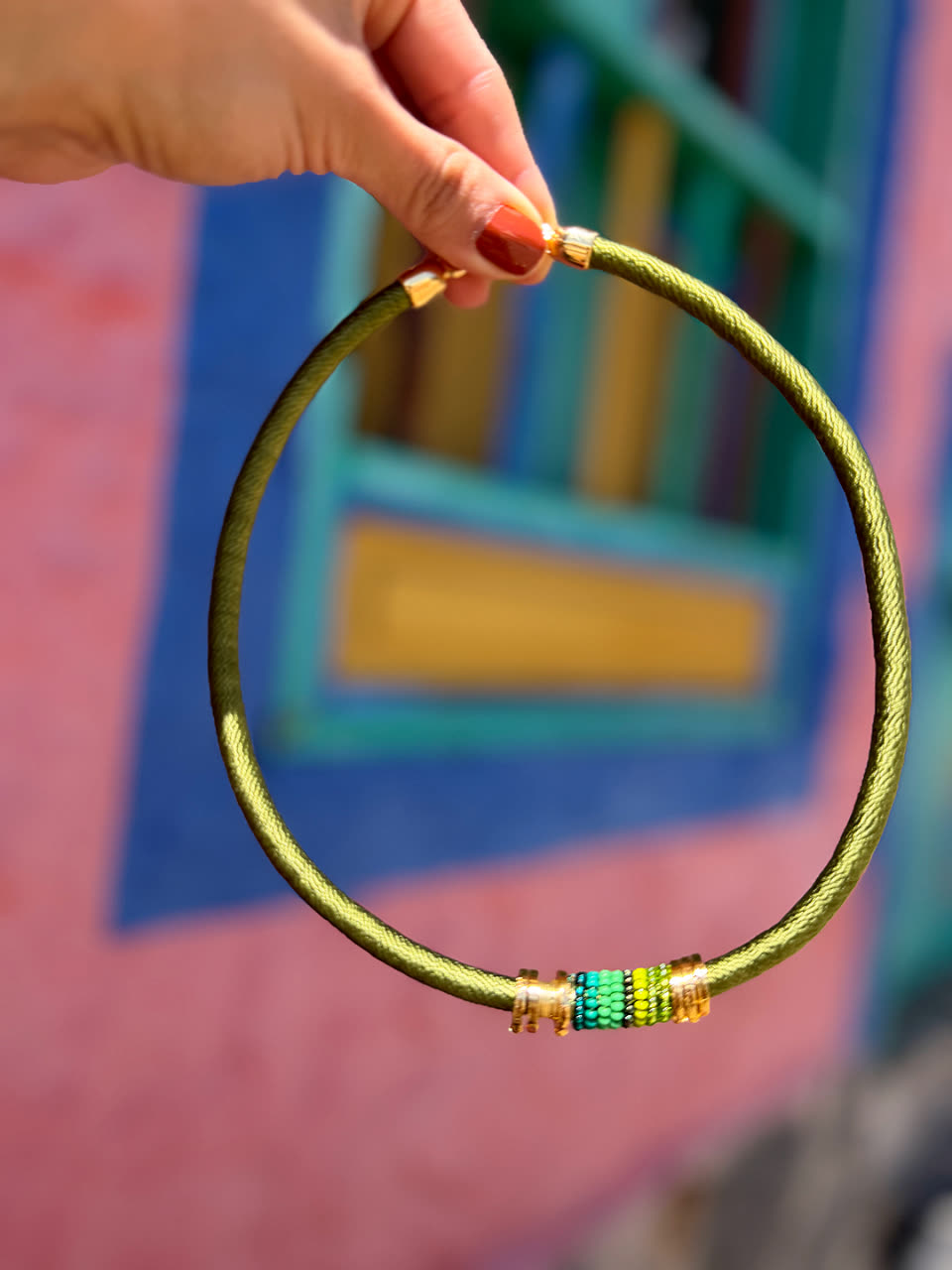 Collar Suraya Glam Verde Oliva