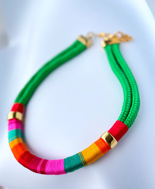 Collar Blue Placa Entorchada Sandia