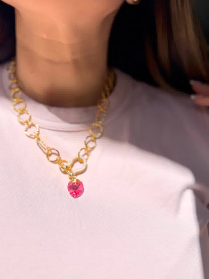Collar Monarca corazon en cristal rosa - Sara´s accesorios