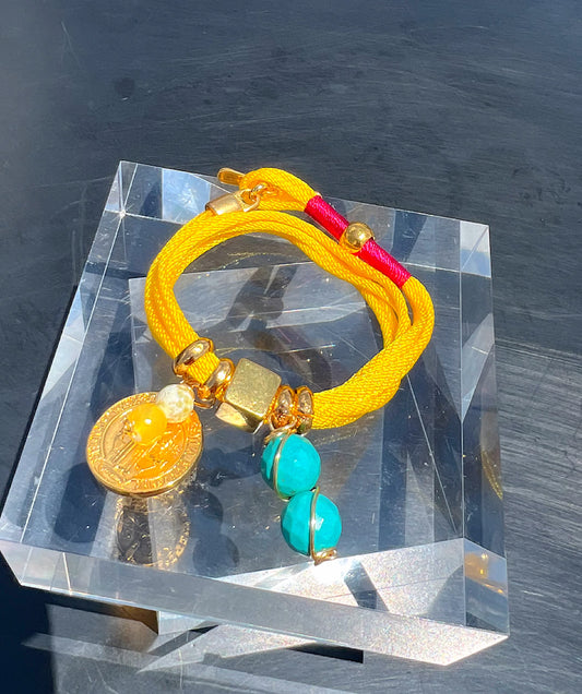 Pulsera Amuleto amarillo - Sara´s accesorios
