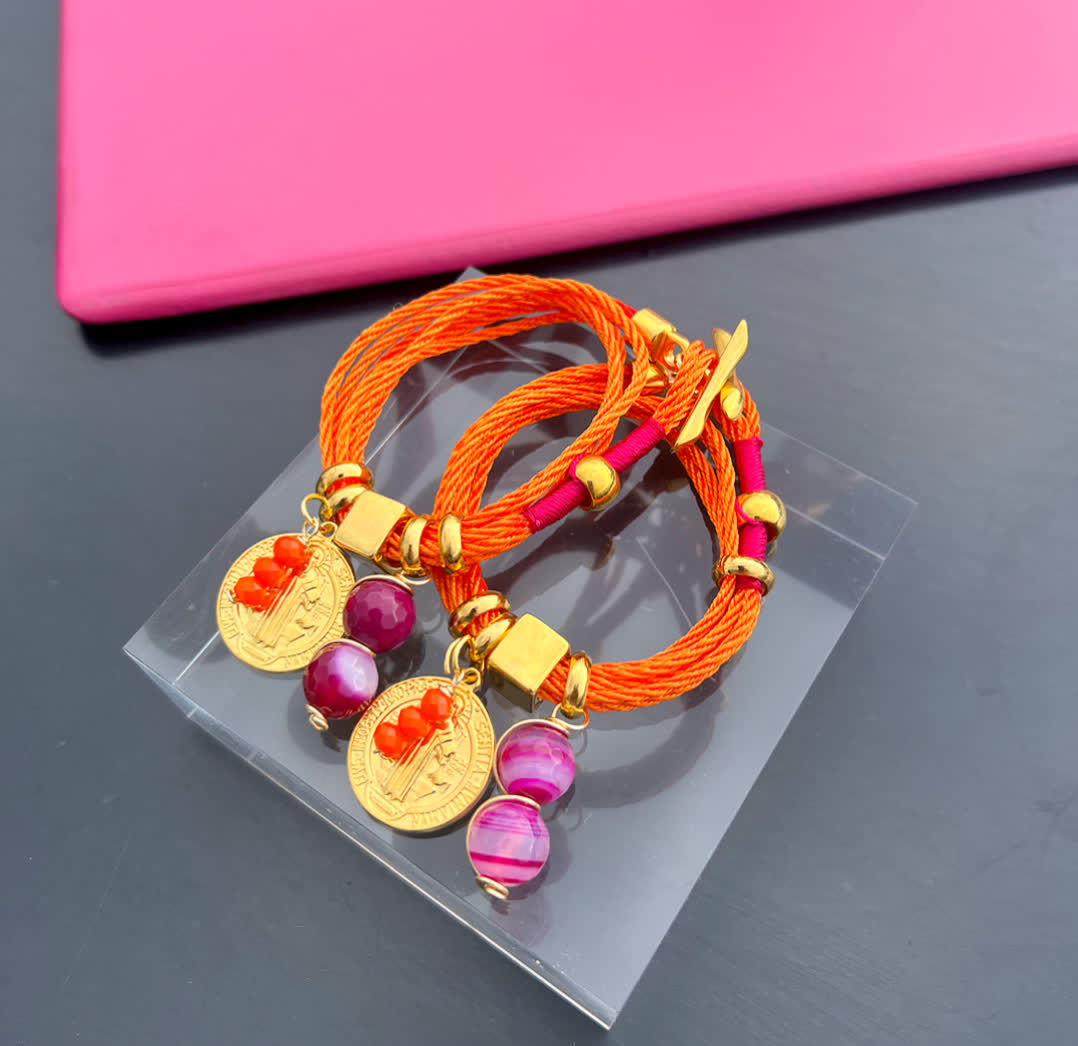 Pulsera Amuleto naranja fucsia - Sara´s accesorios