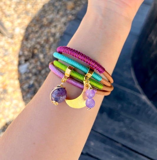 Mini Brazalete Cuero Crudo Purple - Sara´s accesorios
