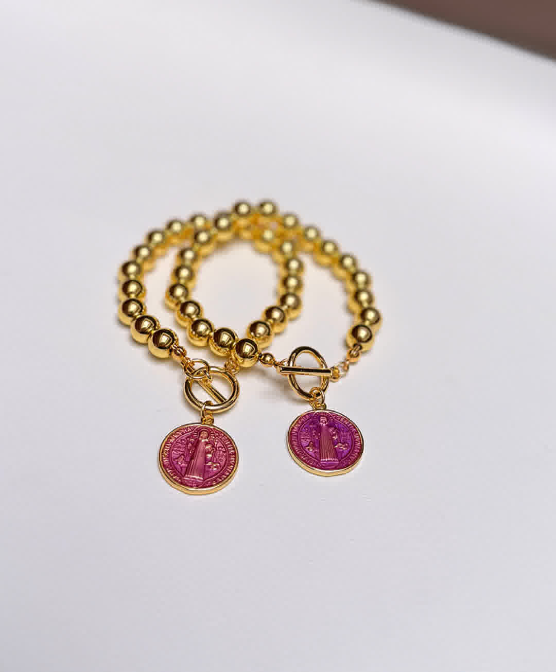 Pulsera Esperanza Dorada dije san benito morado