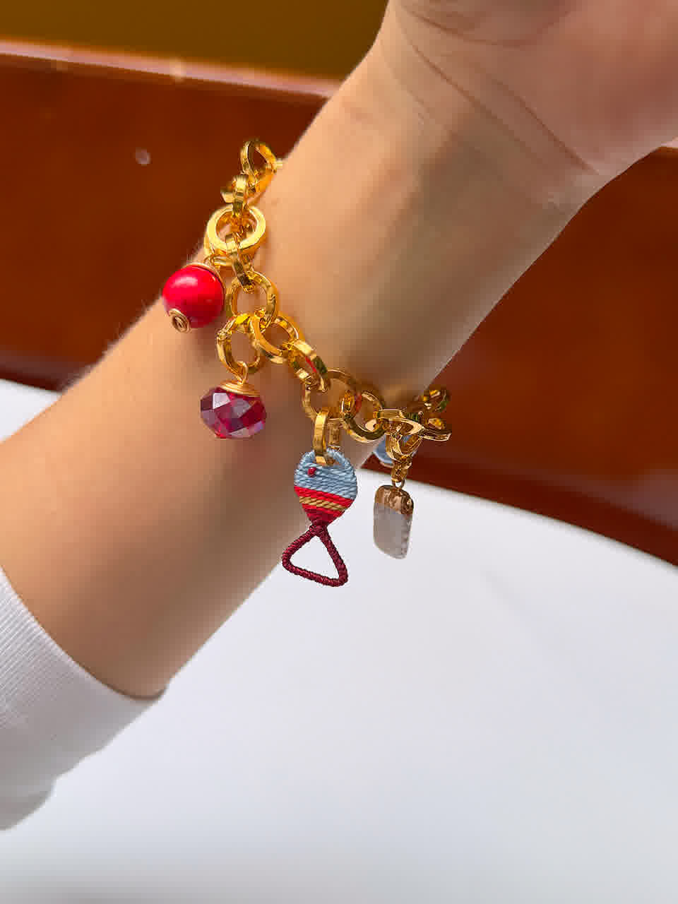 Pulsera Lua granate pez
