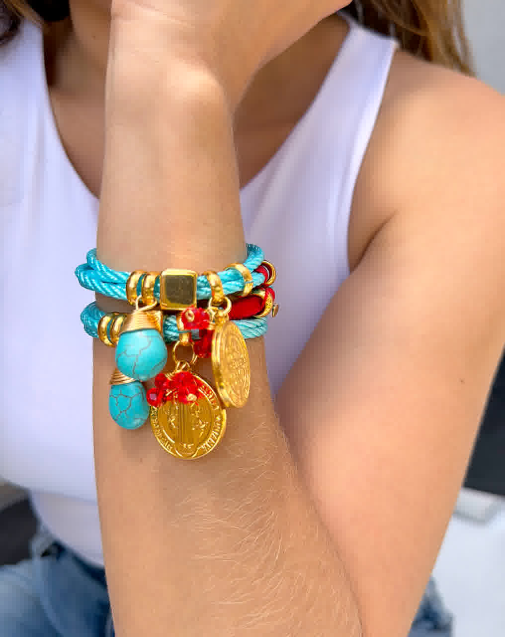 Pulsera Amuleto celeste rojo dije de san benito