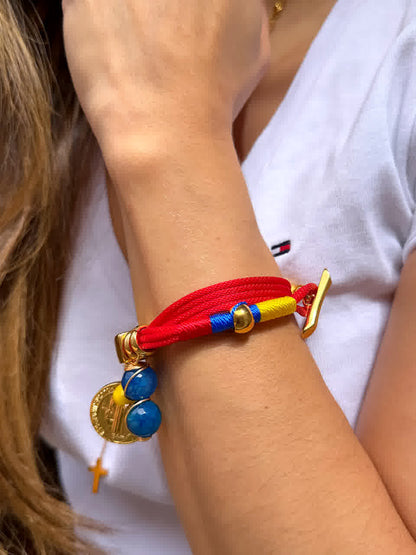 Pulsera Amuleto Colombia con dije de san benito dorado - Sara´s accesorios