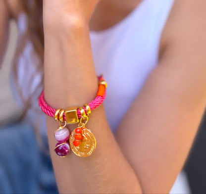 Pulsera Amuleto Fucsia dije de san benito