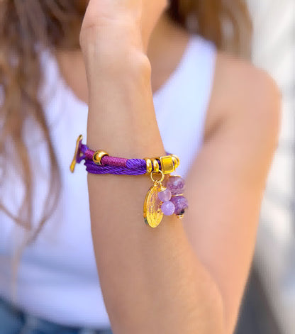 Pulsera Amuleto Morado con dije de san benito