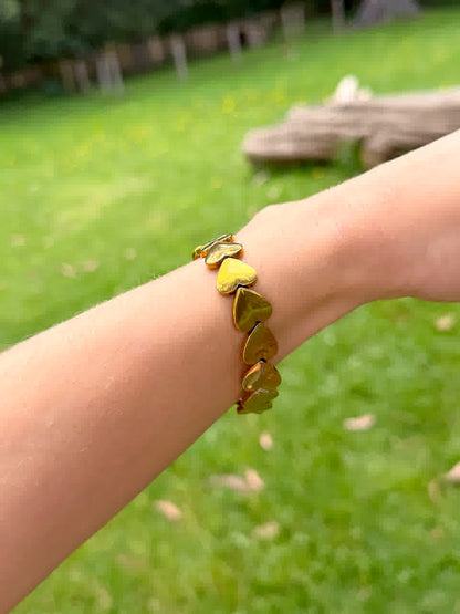 Pulsera Corazones Hematita Dorada