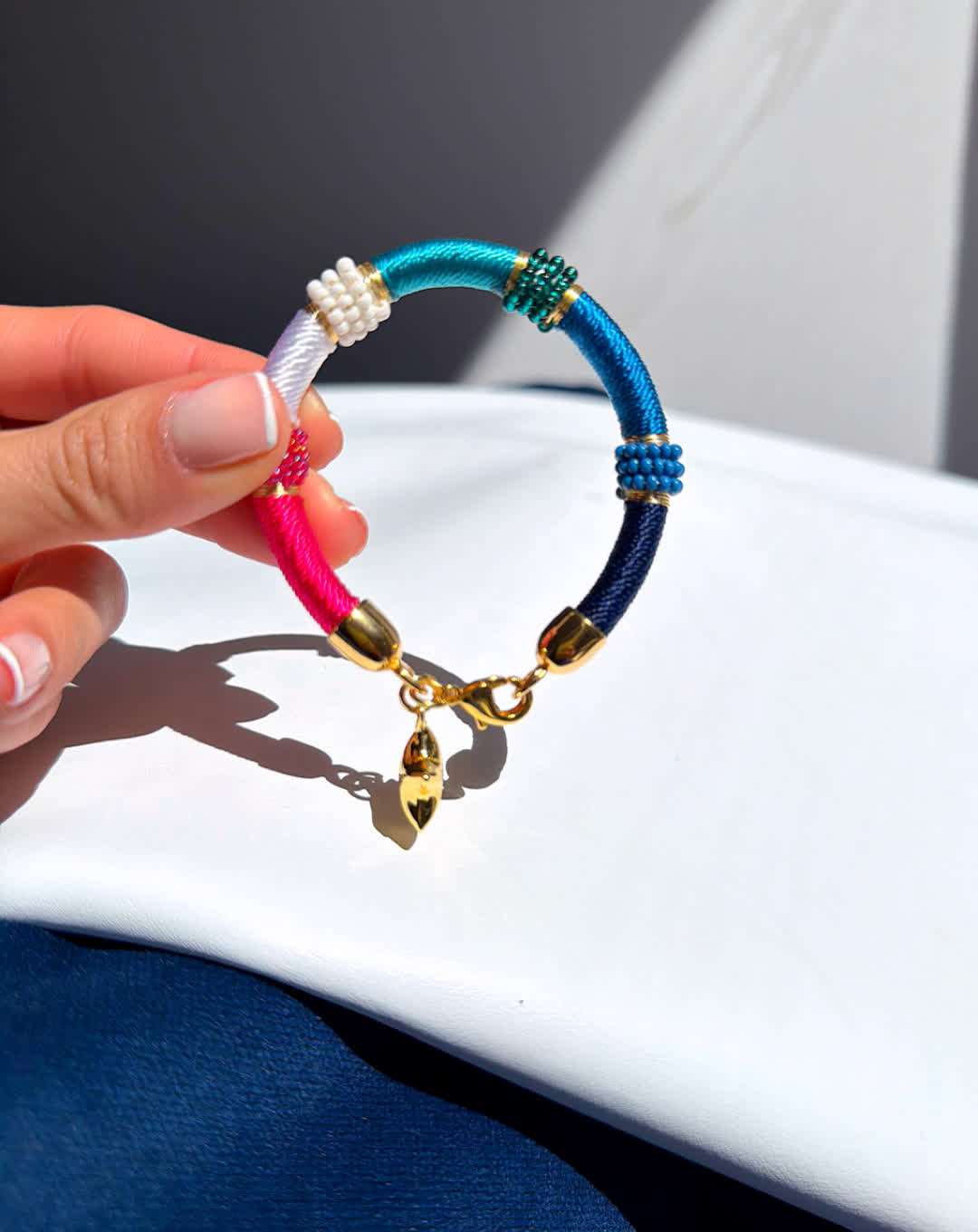 Pulsera Corina Azul Radiante - Sara´s accesorios