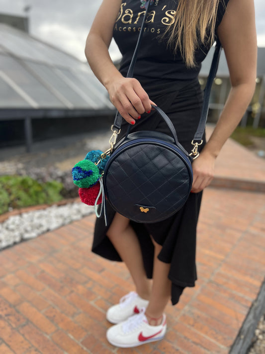 bolsos para mujer, bolsos de moda Colombia, bolsos artesanales, bolsos hechos a mano, bolsos tendencia 2025, bolsos colombianos