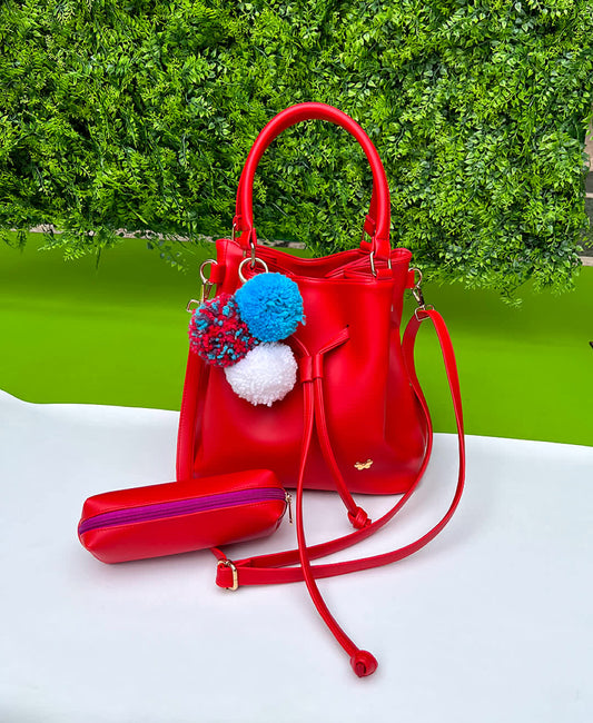 Bolsos para mujer elegantes y modernos, disponibles en diversas tendencias para este 2025.