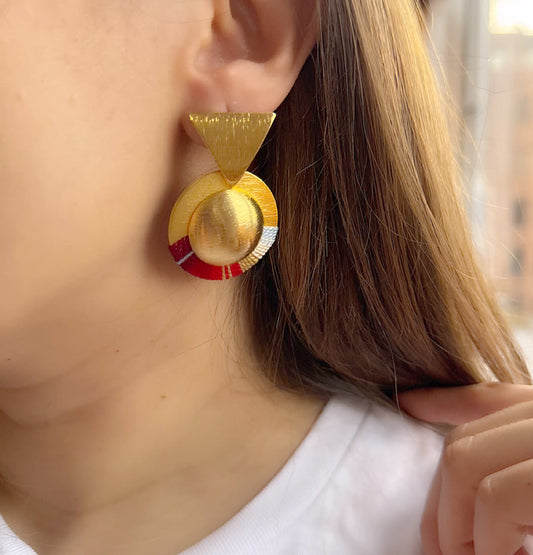 Aretes Origen Tequendama Granate - Sara´s accesorios
